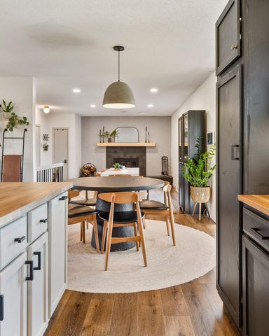 9909 Oakland Avenue S, Bloomington, MN 55420