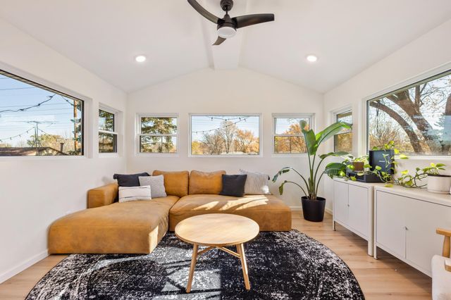 9909 Oakland Avenue S, Bloomington, MN 55420