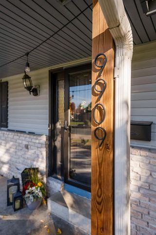 9909 Oakland Avenue S, Bloomington, MN 55420