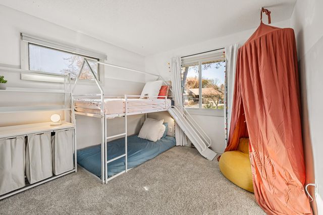 9909 Oakland Avenue S, Bloomington, MN 55420