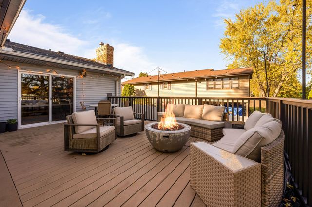 9909 Oakland Avenue S, Bloomington, MN 55420