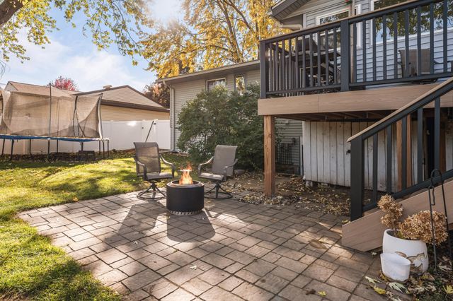 9909 Oakland Avenue S, Bloomington, MN 55420