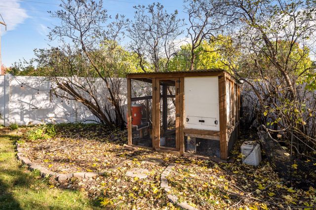 9909 Oakland Avenue S, Bloomington, MN 55420