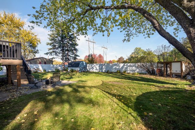 9909 Oakland Avenue S, Bloomington, MN 55420