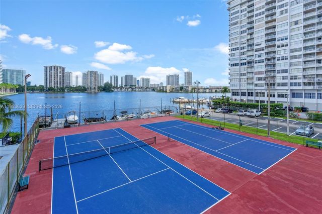 2750 NE 183rd St 1203, Aventura, FL 33160