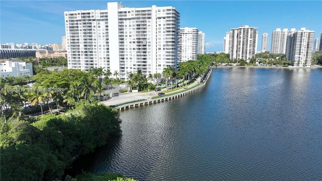 2750 NE 183rd St 1203, Aventura, FL 33160