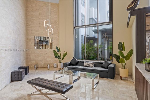 2750 NE 183rd St 1203, Aventura, FL 33160