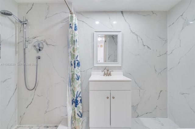 2750 NE 183rd St 1203, Aventura, FL 33160