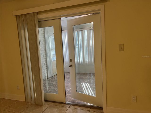 8490 13TH STREET N A, St Petersburg, FL 33702