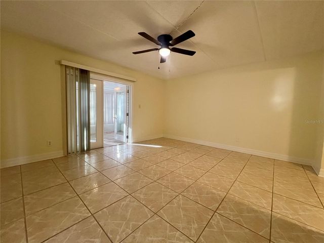 8490 13TH STREET N A, St Petersburg, FL 33702