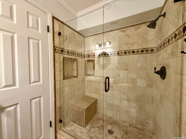 931 Hayloft Ln, San Antonio, TX 78245