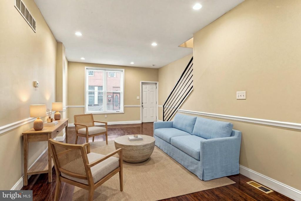 1252 S BONSALL ST, Philadelphia, PA 19146 — photo 4