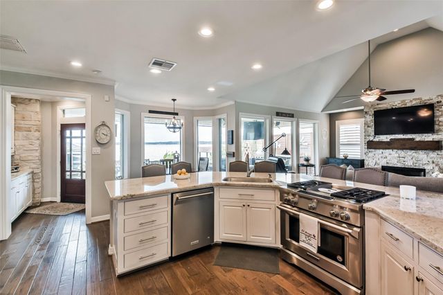 19022 Vantage View Lane, Houston, TX 77346