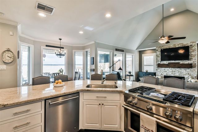 19022 Vantage View Lane, Houston, TX 77346