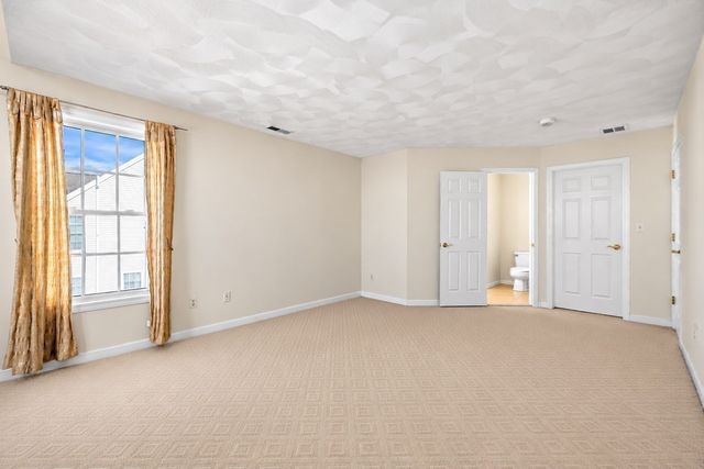 12 Wood Ln, Lawrence, MA 01843