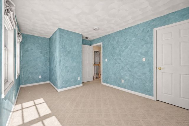 12 Wood Ln, Lawrence, MA 01843