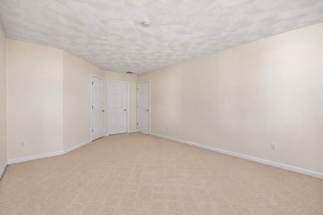 12 Wood Ln, Lawrence, MA 01843