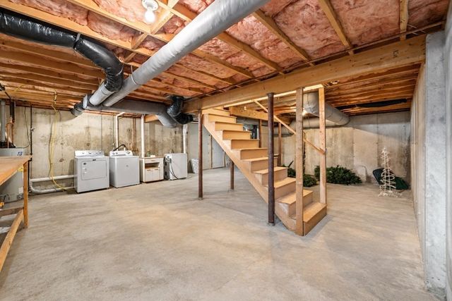 12 Wood Ln, Lawrence, MA 01843