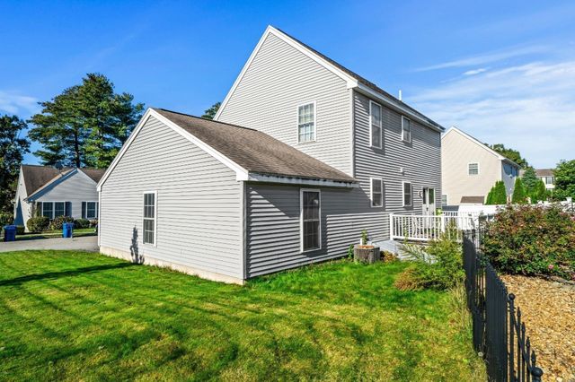 12 Wood Ln, Lawrence, MA 01843