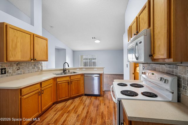 1454 Graves Street SE, Palm Bay, FL 32909
