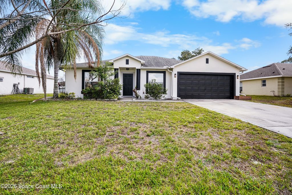 1454 Graves Street SE, Palm Bay, FL 32909
