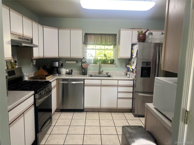 80 Excelsior Avenue, Middletown, NY 10940