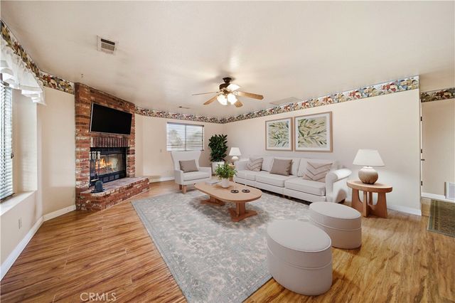 12820 E Avenue W13, Pearblossom, CA 93553