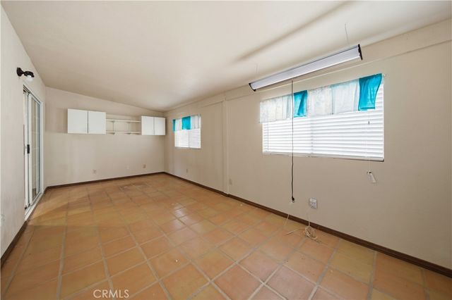 12820 E Avenue W13, Pearblossom, CA 93553