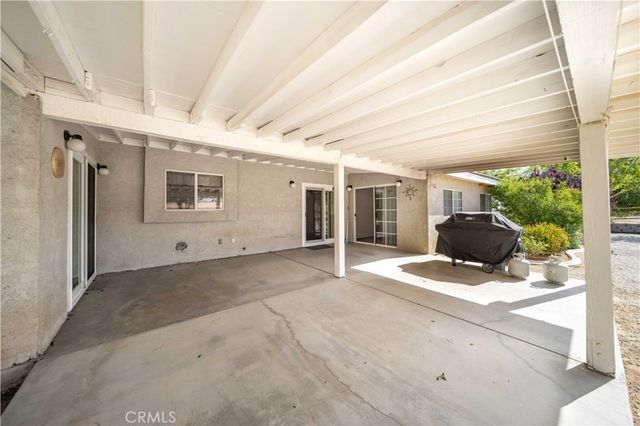 12820 E Avenue W13, Pearblossom, CA 93553