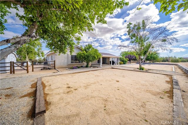 12820 E Avenue W13, Pearblossom, CA 93553