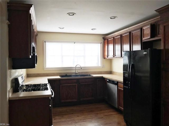 17 Prospect PW, Portsmouth, VA 23702