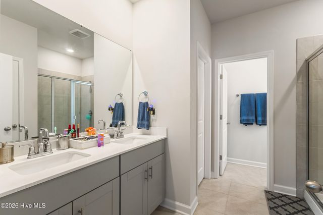 653 NW Blackthorne Circle NW, Calabash, NC 28467