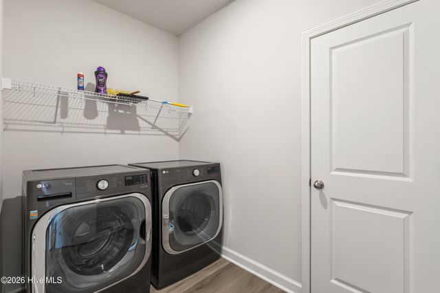 653 NW Blackthorne Circle NW, Calabash, NC 28467