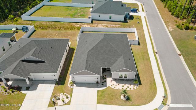 653 NW Blackthorne Circle NW, Calabash, NC 28467