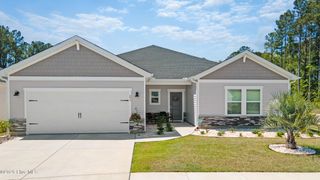 653 NW Blackthorne Circle NW, Calabash, NC 28467