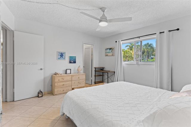 580 Egret Dr 111, Hallandale Beach, FL 33009