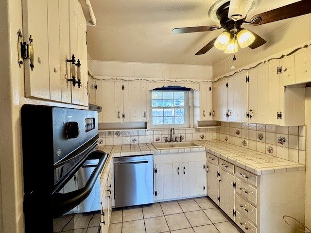 8108 Rush Street, Benbrook, TX 76116