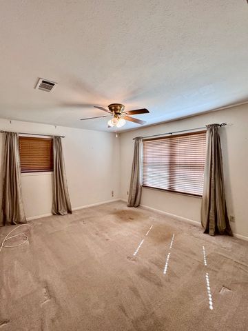 8108 Rush Street, Benbrook, TX 76116