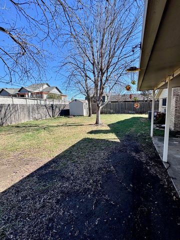 8108 Rush Street, Benbrook, TX 76116