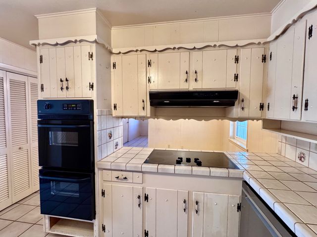 8108 Rush Street, Benbrook, TX 76116