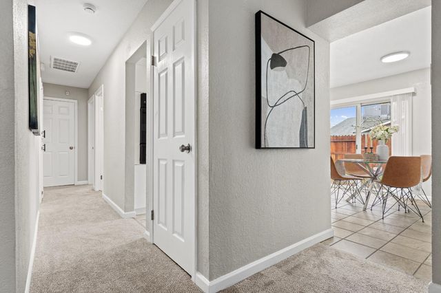 126 Barton Way, Sacramento, CA 95838