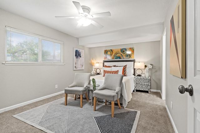 126 Barton Way, Sacramento, CA 95838