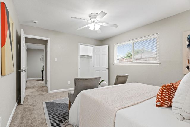 126 Barton Way, Sacramento, CA 95838