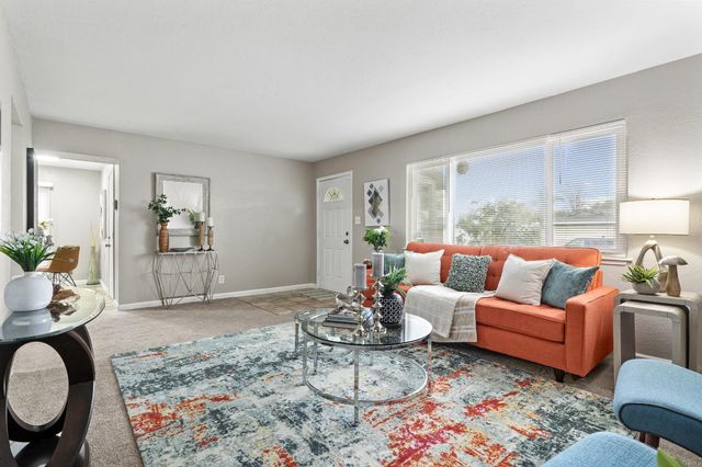 126 Barton Way, Sacramento, CA 95838