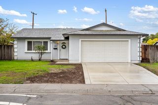 126 Barton Way, Sacramento, CA 95838