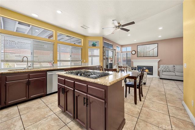 474 Bristol, Corona, CA 92879