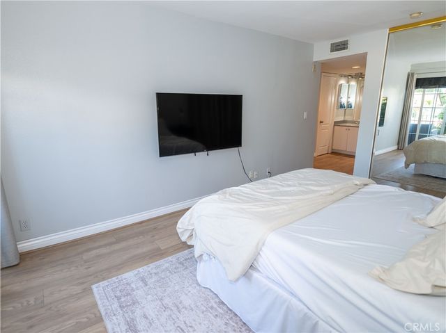 5050 Coldwater Canyon 102, Sherman Oaks, CA 91423