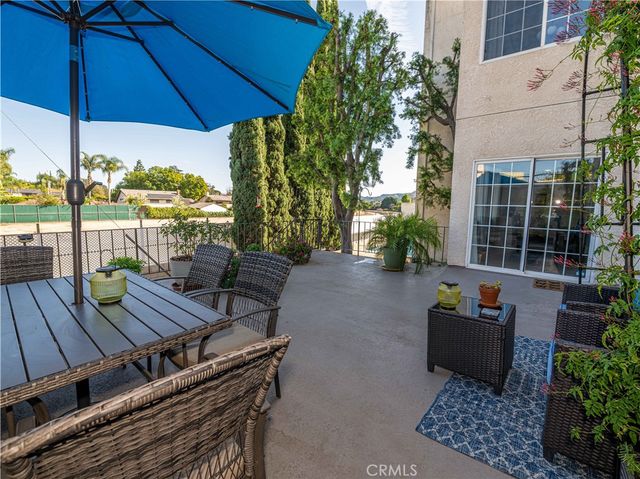 5050 Coldwater Canyon 102, Sherman Oaks, CA 91423