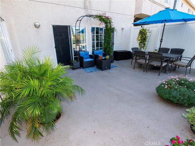 5050 Coldwater Canyon 102, Sherman Oaks, CA 91423