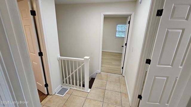 4003 W Market St, Louisville, KY 40212